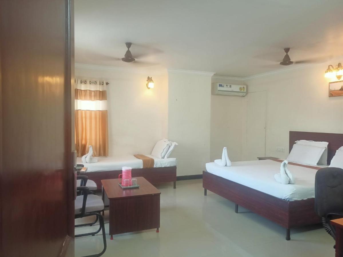 Sky Park Hotels Tirupur Dış mekan fotoğraf